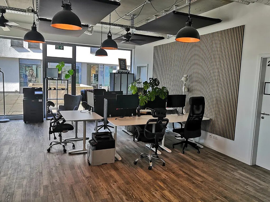 Arbeitsplätze im Büro der TALEDRAFT GmbH in Trier
